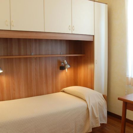 Rex Hotel Residence Genua Buitenkant foto