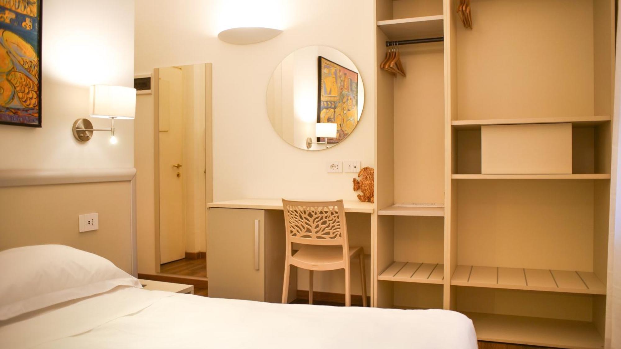 Rex Hotel Residence Genua Buitenkant foto